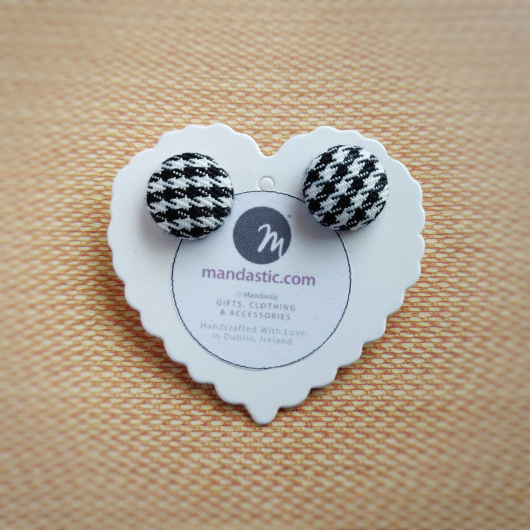 Black and White, Houndstooth, Dogstooth, Pied-de-poule, Fabric Button, Stud Earrings, Small pair