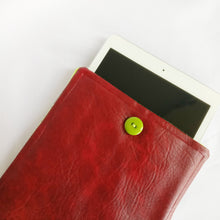 Bordeaux vinyl iPad Sleeve case (iPad Air 2/ iPad mini)