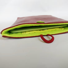 Bordeaux vinyl iPad Sleeve case (iPad Air 2/ iPad mini)