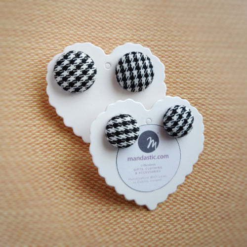 Black and White, Houndstooth, Dogstooth, Pied-de-poule, Fabric Button, Stud Earrings, 2 pairs